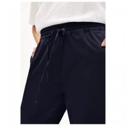 ARMEDANGELS - Women's Danyaa - Casual Trousers 6 ARMEDANGELS - Women's Danyaa - Casual Trousers -Bergfreunde Shop armedangels womens danyaa casual trousers detail 5