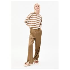 ARMEDANGELS - Women's Kalenaa - Casual Trousers 6 ARMEDANGELS - Women's Kalenaa - Casual Trousers -Bergfreunde Shop armedangels womens kalenaa casual trousers detail 5