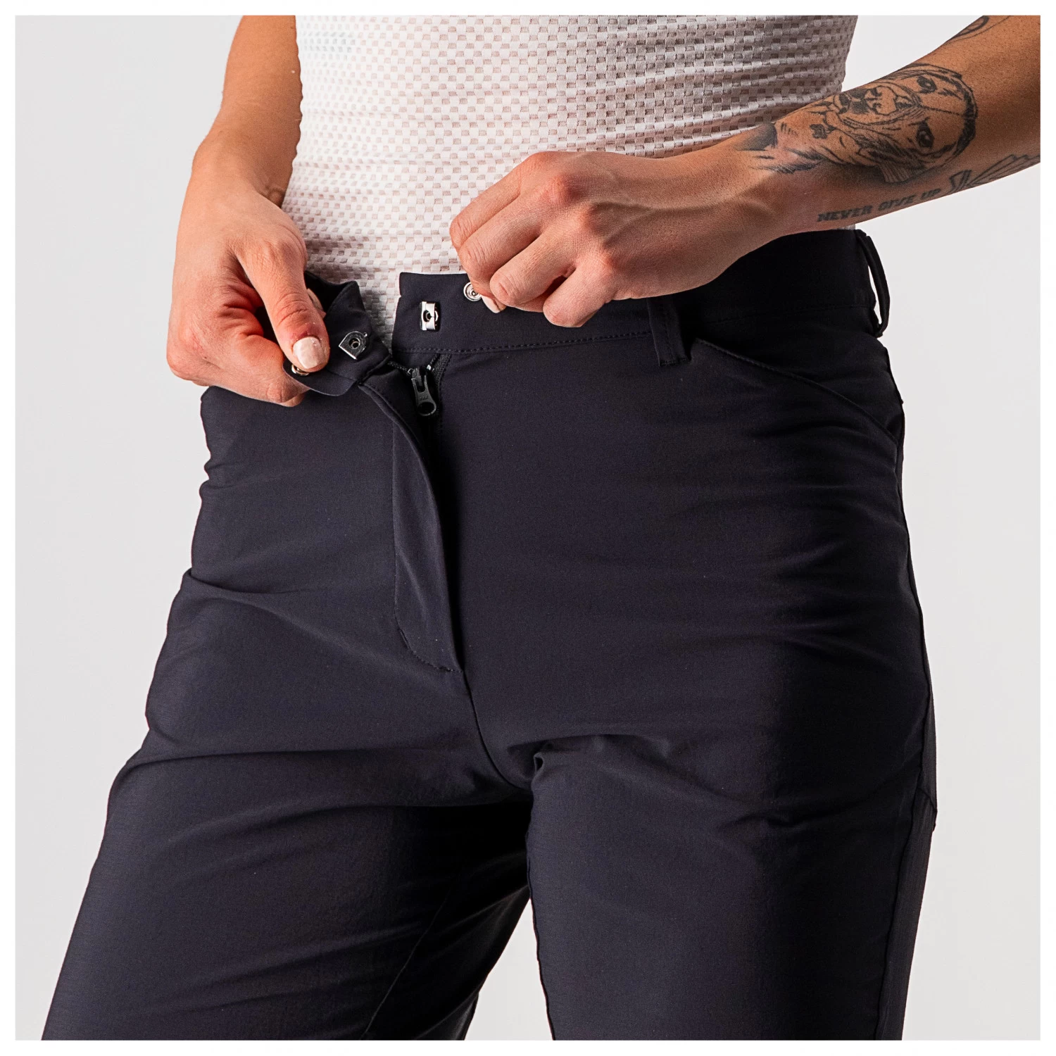 Castelli - Women's Unlimited Baggy Shorts - Cycling bottoms Castelli - Women's Unlimited Baggy Shorts - Cycling Bottoms -Bergfreunde Shop castelli womens unlimited baggy shorts cycling bottoms detail 3