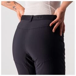 Castelli - Women's Unlimited Baggy Shorts - Cycling Bottoms 6 Castelli - Women's Unlimited Baggy Shorts - Cycling Bottoms -Bergfreunde Shop castelli womens unlimited baggy shorts cycling bottoms detail 5