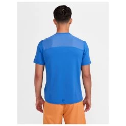 Craft - Advanced Essence S/S Tee - Running Shirt 4 Craft - Advanced Essence S/S Tee - Running Shirt -Bergfreunde Shop craft advanced essence s s tee running shirt detail 3