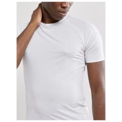 Craft - Pro Dry Nanoweight S/S - Synthetic Base Layer 6 Craft - Pro Dry Nanoweight S/S - Synthetic Base Layer -Bergfreunde Shop craft pro dry nanoweight s s synthetic base layer detail 5