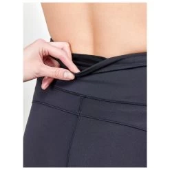 Craft - Women's Advanced Essence Hot Pants 2 - Running Shorts -Bergfreunde Shop craft womens advanced essence hot pants 2 running shorts detail 5