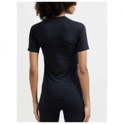 Craft - Women's Core Dry Active Comfort S/S - Synthetic Base Layer 4 Craft - Women's Core Dry Active Comfort S/S - Synthetic Base Layer -Bergfreunde Shop craft womens core dry active comfort s s synthetic base layer detail 3