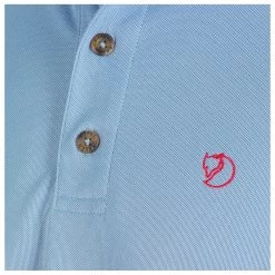 FJÄLLRÄVEN Fjällräven - Crowley Piqué Shirt - Polo Shirt 4 FJÄLLRÄVEN Fjällräven - Crowley Piqué Shirt - Polo Shirt -Bergfreunde Shop fjaellraeven crowley pique shirt polo shirt detail 3