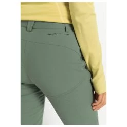 Hessnatur - Women's Organic Cotton Softshell Pants Slim Fit - Walking Trousers 6 Hessnatur - Women's Organic Cotton Softshell Pants Slim Fit - Walking Trousers -Bergfreunde Shop hessnatur womens organic cotton softshell pants slim fit walking trousers detail 5