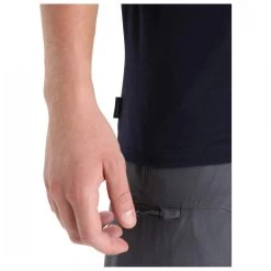 Icebreaker - Tech Lite II S/S Tee IB Essential Logo - Merino Shirt -Bergfreunde Shop icebreaker tech lite ii s s tee ib essential logo merino shirt detail 6