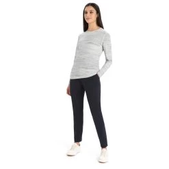 Icebreaker - Women's 200 Oasis L/S Crewe Ski Tracks - Merino Base Layer -Bergfreunde Shop icebreaker womens 200 oasis l s crewe ski tracks merino base layer bf detail 4