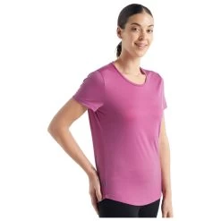 Icebreaker - Women's Sphere II S/S Tee - Merino Shirt 4 Icebreaker - Women's Sphere II S/S Tee - Merino Shirt -Bergfreunde Shop icebreaker womens sphere ii s s tee merino shirt detail 3