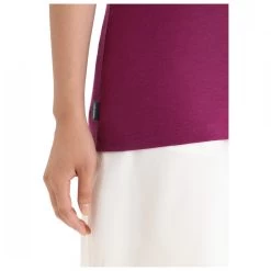 Icebreaker - Women's Tech Lite II S/S Tee Springtime Flowers - Merino Shirt 6 Icebreaker - Women's Tech Lite II S/S Tee Springtime Flowers - Merino Shirt -Bergfreunde Shop icebreaker womens tech lite ii s s tee springtime flowers merino shirt detail 5