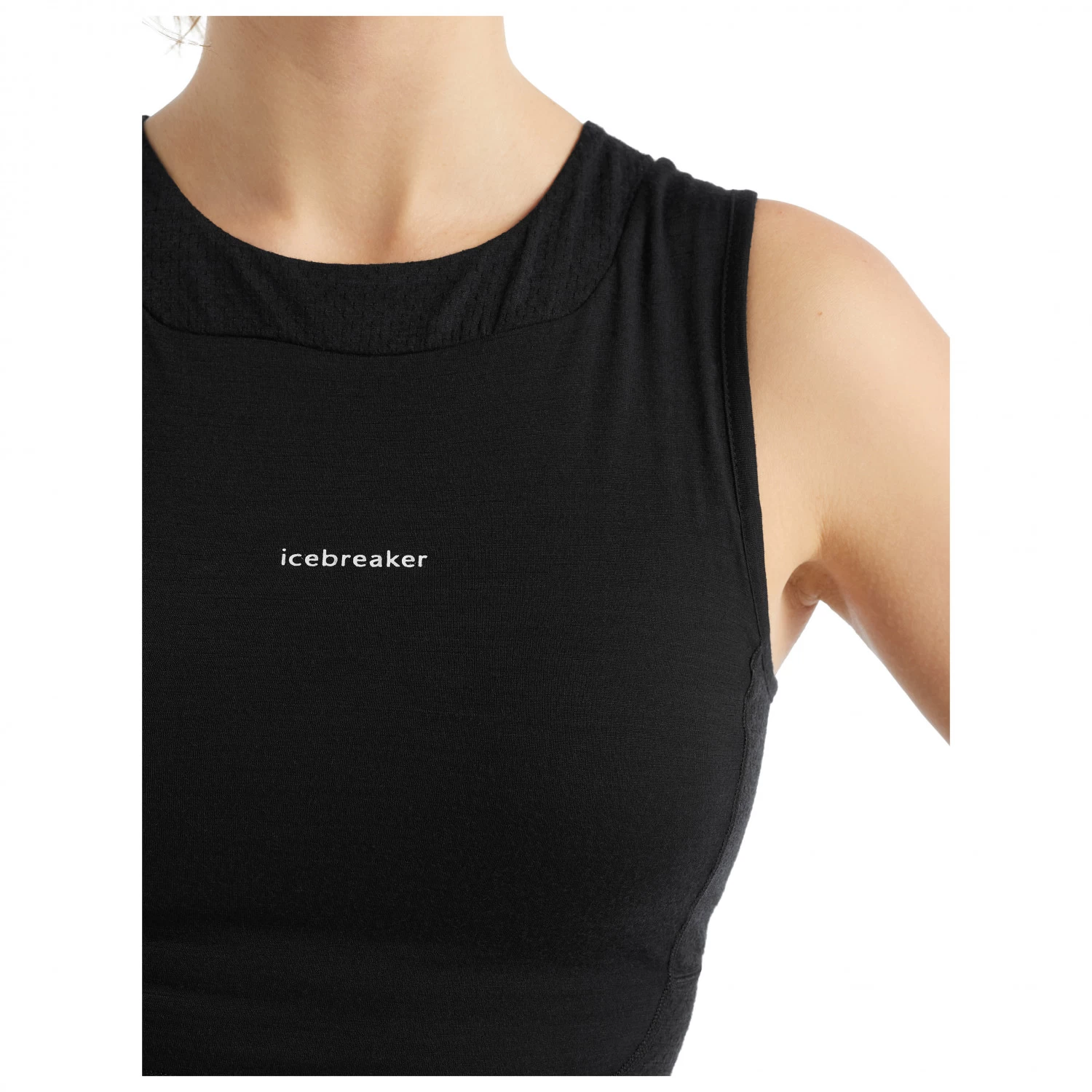 Icebreaker - Women's Zoneknit Cropped Bra-Tank - Top Icebreaker - Women's Zoneknit Cropped Bra-Tank - Top -Bergfreunde Shop icebreaker womens zoneknit cropped bra tank top detail 5