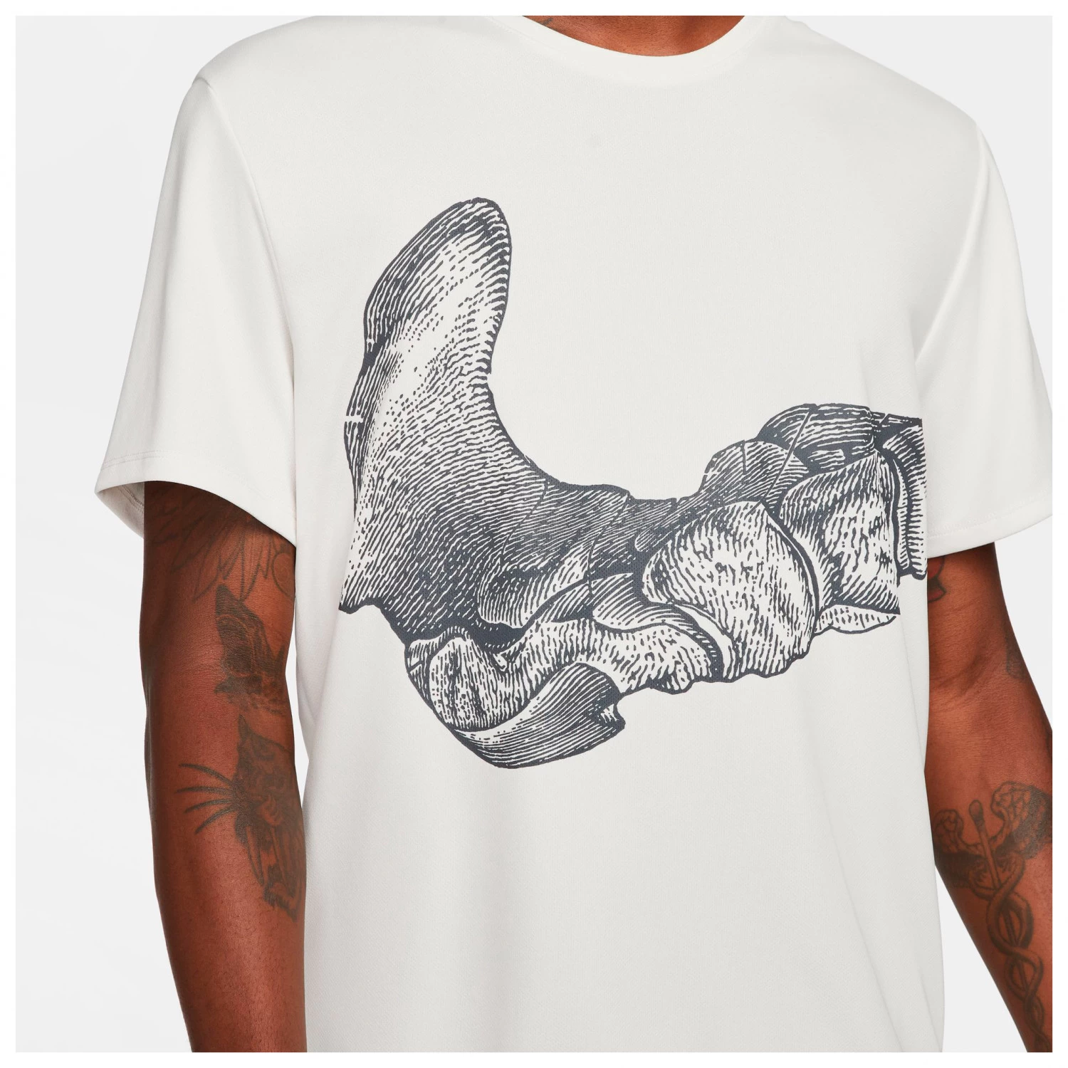 Nike - Dri-FIT UV Miler Run Division - Running shirt Nike - Dri-FIT UV Miler Run Division - Running Shirt -Bergfreunde Shop nike dri fit uv miler run division running shirt detail 3