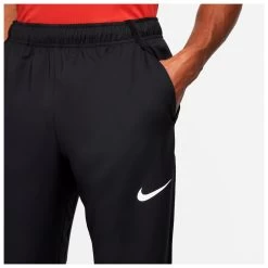 Nike - Dri-FIT Woven Team Training Pants - Tracksuit Trousers 7 Nike - Dri-FIT Woven Team Training Pants - Tracksuit Trousers -Bergfreunde Shop nike dri fit woven team training pants tracksuit trousers detail 6