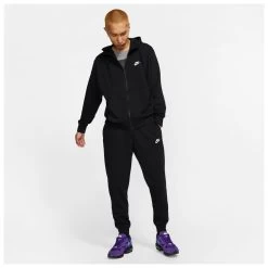 Nike - Sportswear Club Joggers - Tracksuit Trousers -Bergfreunde Shop nike sportswear club joggers tracksuit trousers detail 6