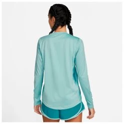 Nike - Women's Dri-FIT Element - Running Shirt 3 Nike - Women's Dri-FIT Element - Running Shirt -Bergfreunde Shop nike womens dri fit element running shirt detail 2