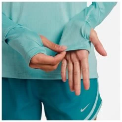 Nike - Women's Dri-FIT Element - Running Shirt 5 Nike - Women's Dri-FIT Element - Running Shirt -Bergfreunde Shop nike womens dri fit element running shirt detail 4