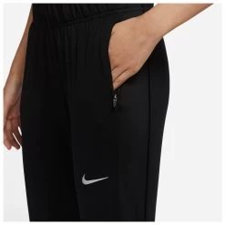 Nike - Women's Therma-Fit Essential Running Pants - Running Trousers 6 Nike - Women's Therma-Fit Essential Running Pants - Running Trousers -Bergfreunde Shop nike womens therma fit essential running pants running trousers detail 5