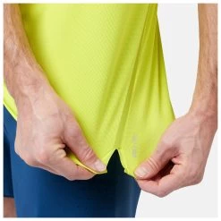 Odlo - T-Shirt S/S Crew Neck Zeroweight Chill-Tec - Running Shirt 7 Odlo - T-Shirt S/S Crew Neck Zeroweight Chill-Tec - Running Shirt -Bergfreunde Shop odlo t shirt s s crew neck zeroweight chill tec running shirt detail 6