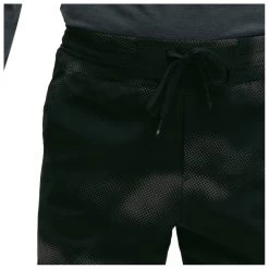 On - Hybrid Shorts Lumos - Running Shorts -Bergfreunde Shop on hybrid shorts lumos running shorts detail 4