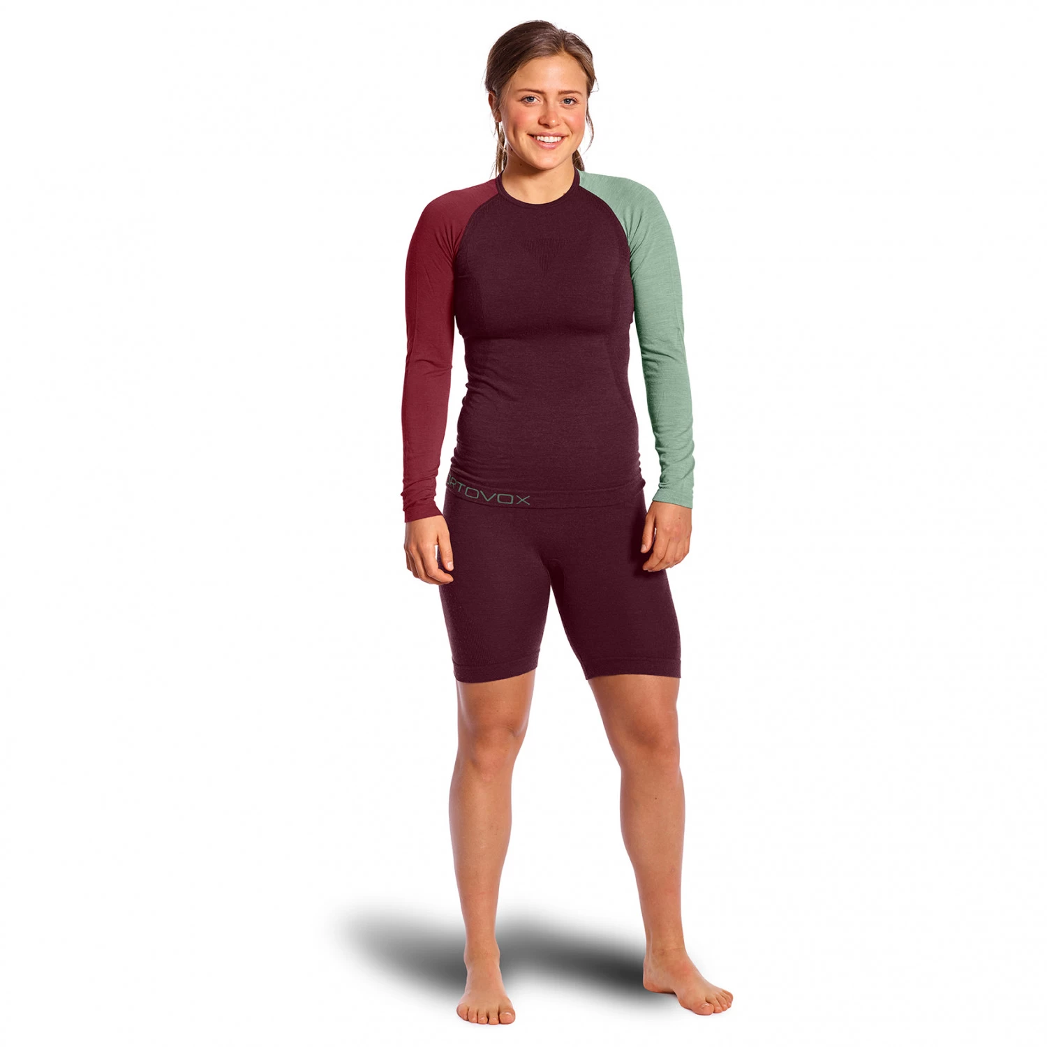 Ortovox - Women's 120 Comp Light Long Sleeve - Merino base layer Ortovox - Women's 120 Comp Light Long Sleeve - Merino Base Layer -Bergfreunde Shop ortovox womens 120 comp light long sleeve merino base layer detail 2