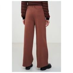 Recolution - Women's Sweathose Calla - Tracksuit Trousers -Bergfreunde Shop recolution womens sweathose calla tracksuit trousers detail 3