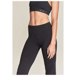 Röhnisch - Women's Nora Lasting Pants - Tracksuit Trousers 4 Röhnisch - Women's Nora Lasting Pants - Tracksuit Trousers -Bergfreunde Shop roehnisch womens nora lasting pants tracksuit trousers detail 3