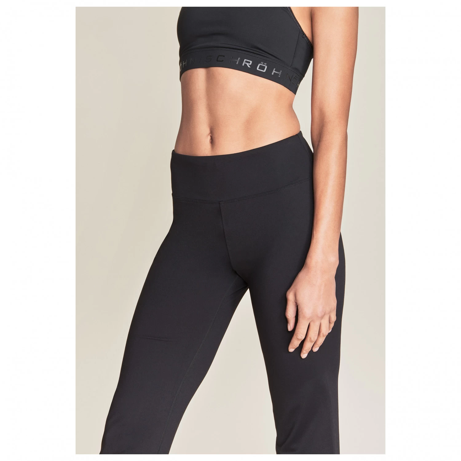 Röhnisch - Women's Nora Lasting Pants - Tracksuit trousers Röhnisch - Women's Nora Lasting Pants - Tracksuit Trousers -Bergfreunde Shop roehnisch womens nora lasting pants tracksuit trousers detail 3