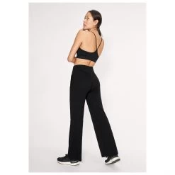 Röhnisch - Women's Vinyasa Pants - Tracksuit Trousers -Bergfreunde Shop roehnisch womens vinyasa pants tracksuit trousers detail 3