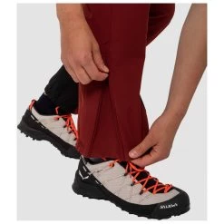 Salewa - Women's Agner Orval 3 DST Pants - Mountaineering Trousers 7 Salewa - Women's Agner Orval 3 DST Pants - Mountaineering Trousers -Bergfreunde Shop salewa womens agner orval 3 dst pants mountaineering trousers detail 6