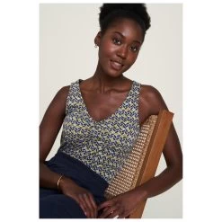 Tranquillo - Women's V-Neck Jersey-Top 6 Tranquillo - Women's V-Neck Jersey-Top -Bergfreunde Shop tranquillo womens v neck jersey top detail 5